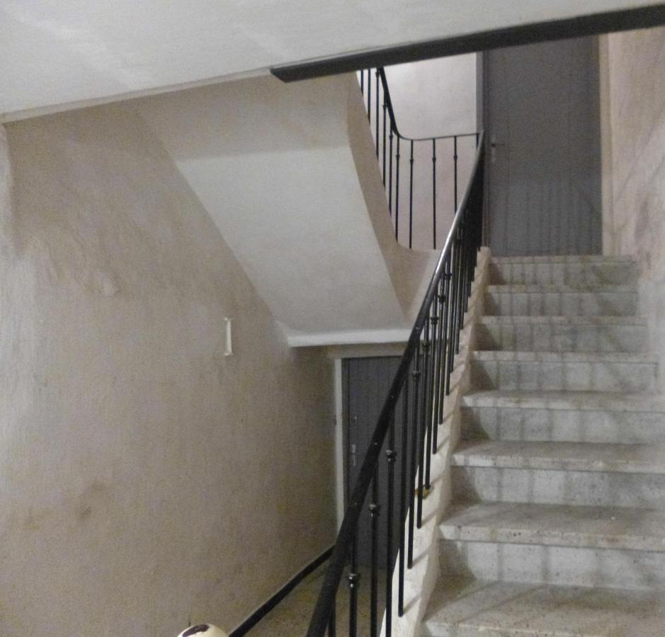 Apartamento Studio climatisé Corps Saints Aviñón Exterior foto